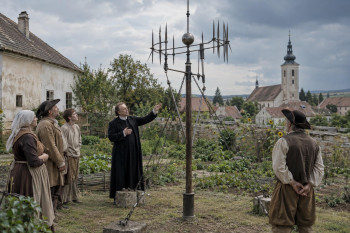 Prokop Diviš chtěl zastavit bouřky. Lidé jeho stroj zničili