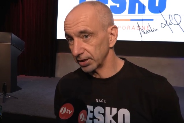 První zprávy - Na summitu řešila vláda spory místo bezpečnosti, říká Kuba