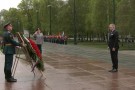 81 let poté: Západ nadále vede válku proti sovětskému vítězství