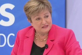 Globální ekonomika na hraně. Válka a dluhy dusí svět